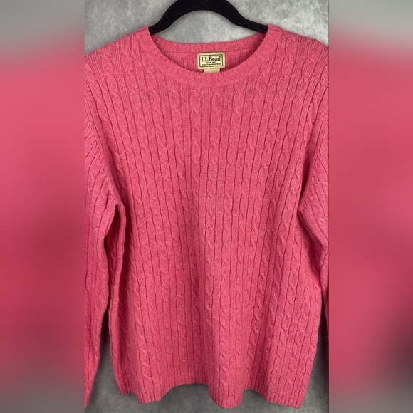 L.L.Bean Iced Rose Crewneck Cable Knitted Long Sleeve Sweater Women M Lambswool - Picture 2 of 5